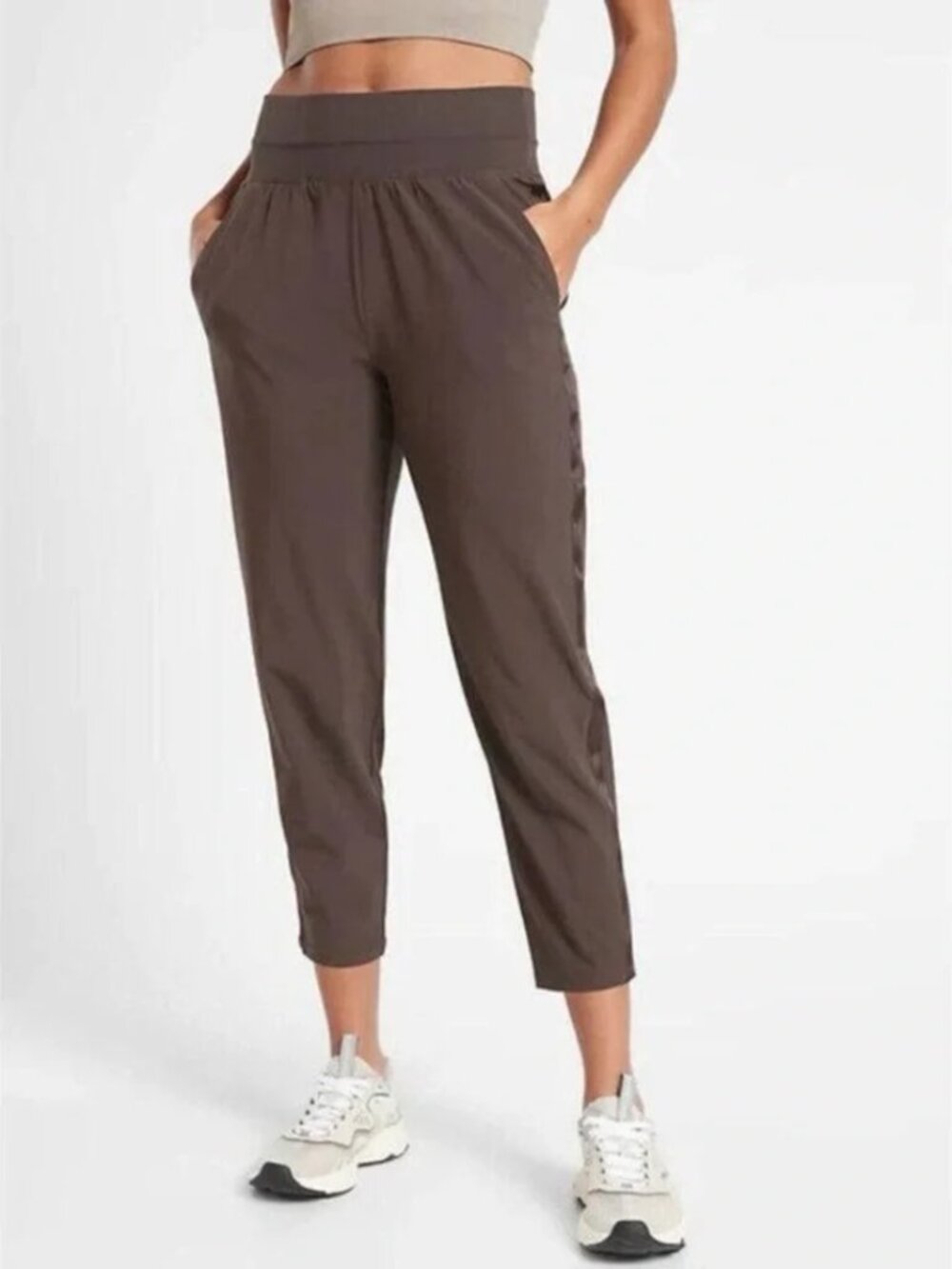 Athleta Nolita Slim Tapered Crop Pant Brown Size 2 Sporty Athleisure Travel